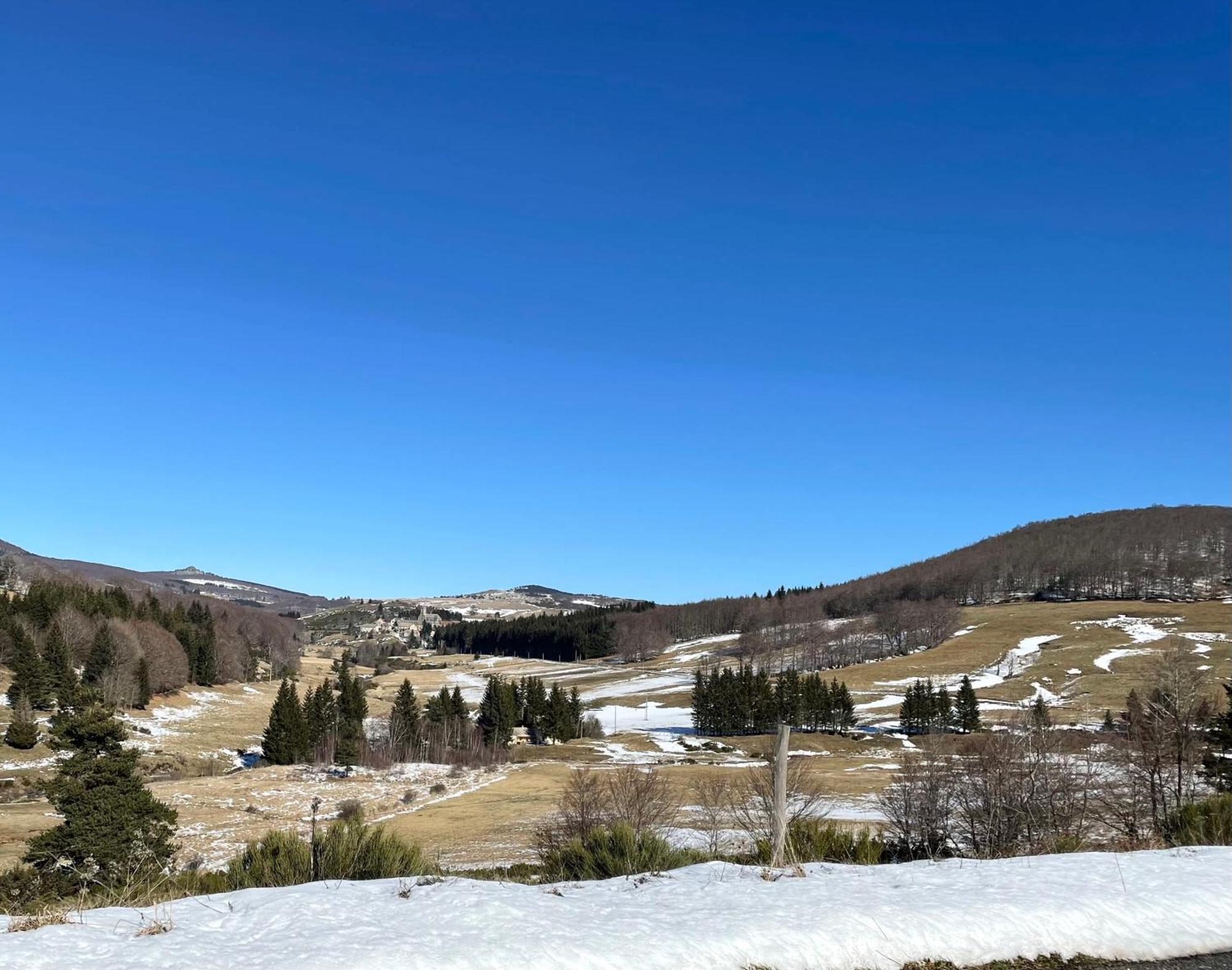 Gite De La Cigale Burzet Esterno foto