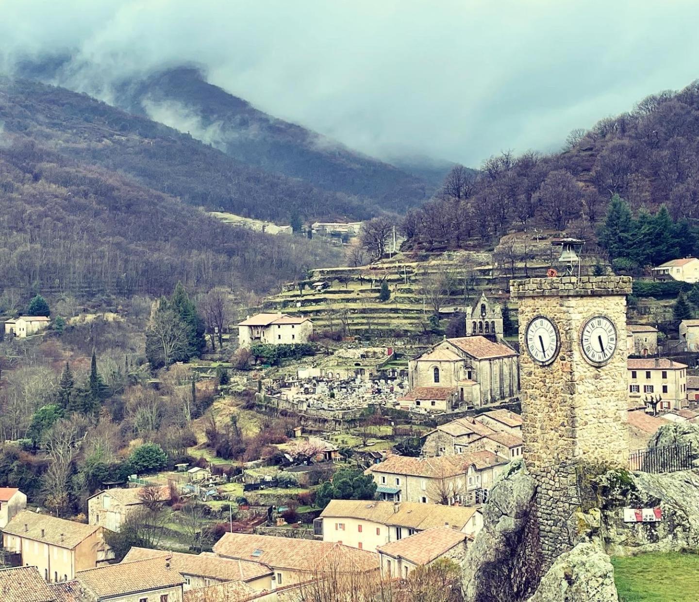 Gite De La Cigale Burzet Esterno foto